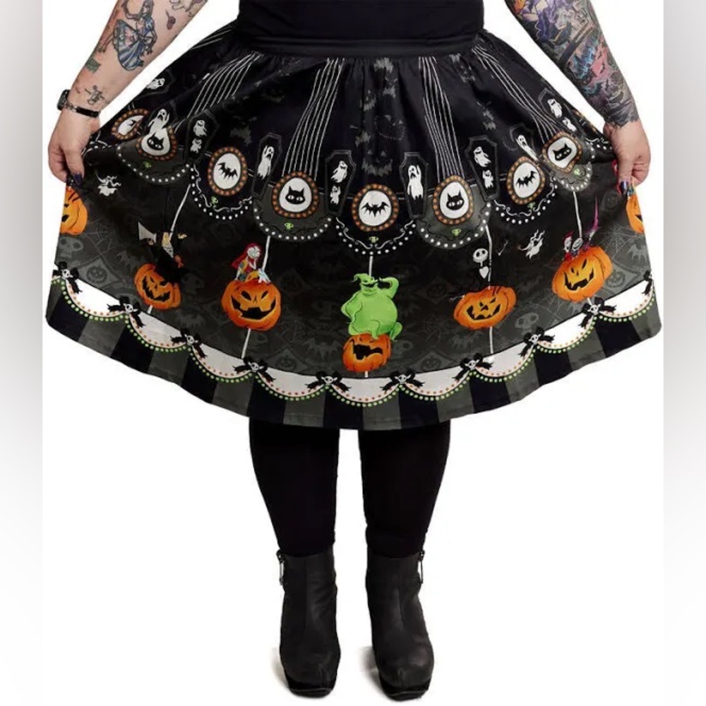 Loungefly Stitch Shoppe NBC sandy skirt - small